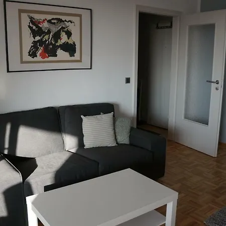 Deutz/messe, Lanxess Arena Apartment Cologne