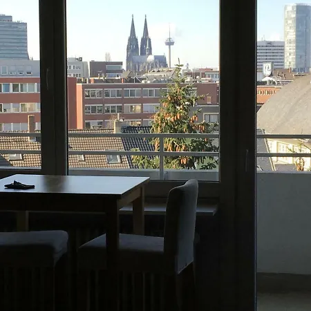 Deutz/messe, Lanxess Arena Apartmán *